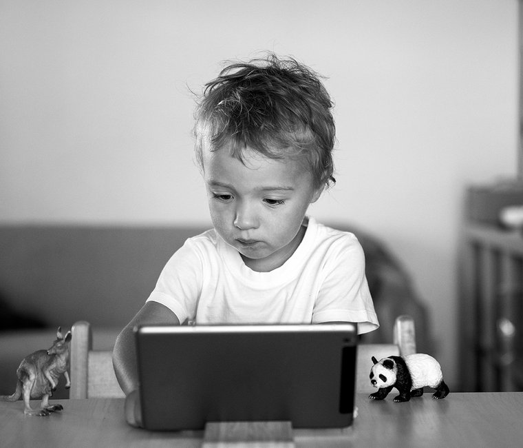 Child with Ipad